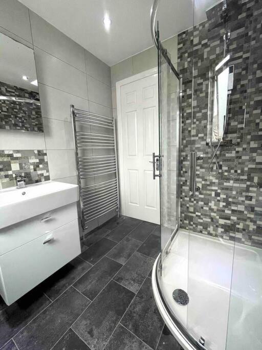 Home In Solihull - Near Nec, Bhx & Solihull Town Centre Birmingham Exteriör bild